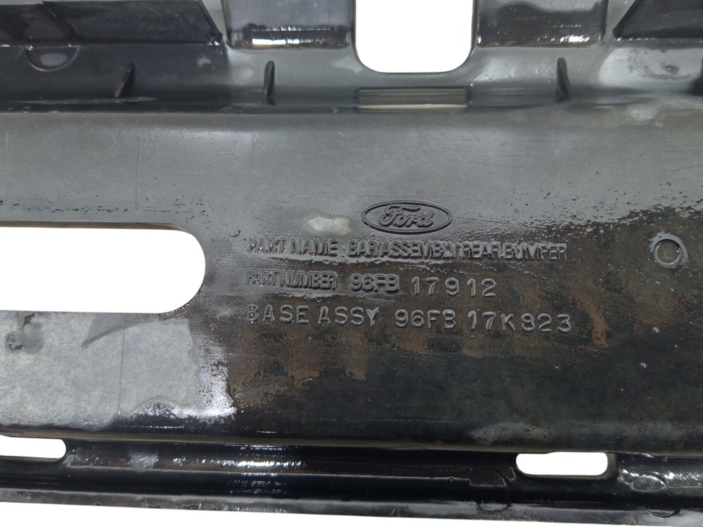 Alma Parachoque Traseiro Ford Fiesta 1997 1998 1999 A 2004 5