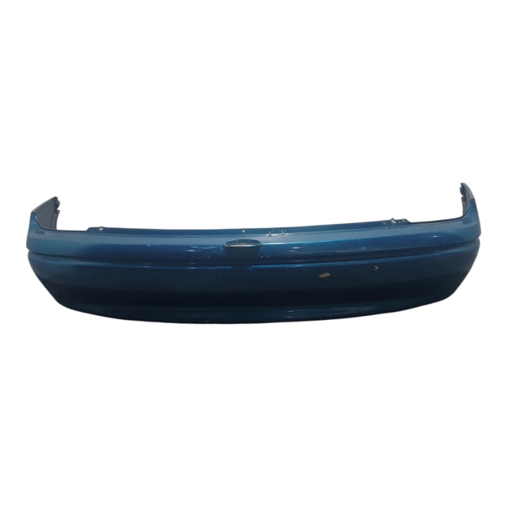 Para-choque Tras Chevrolet Corsa Sedan 1996 A 2002 Detalhes 1