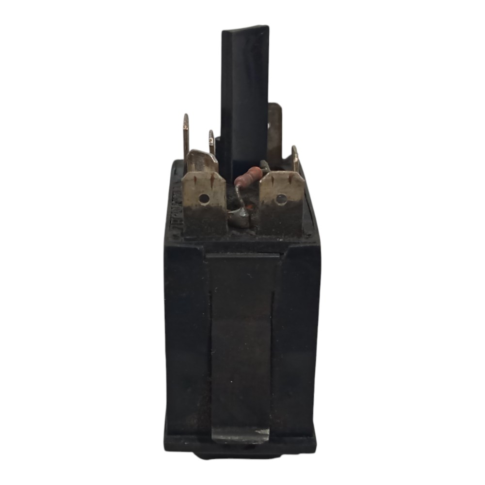 Botão Pisca Alerta Interruptor Vw Gol Parati 1985 86 A 1995 6