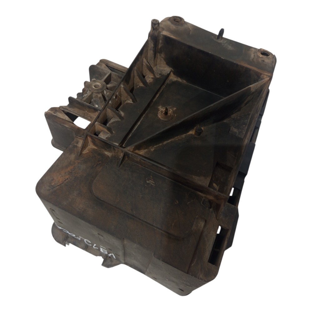 Suporte Base Caixa Bateria Ford Focus 1.8 16v 2000 A 2004 2