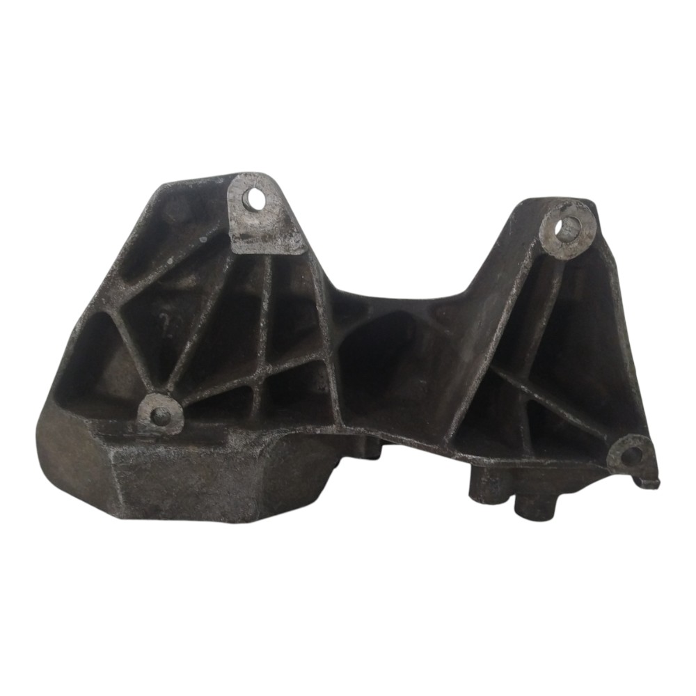 Suporte compressor ar condicionado GM Vectra 1997 a 2005 6