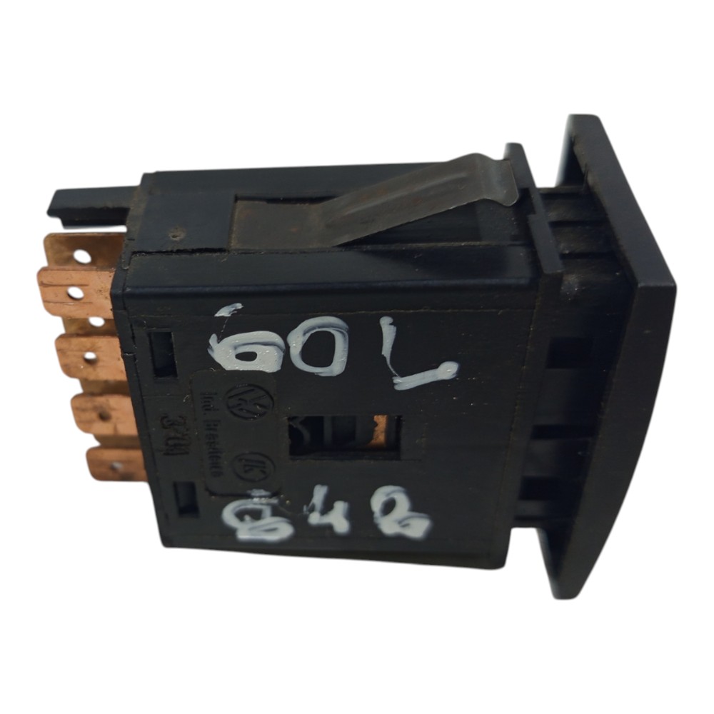 Botão Pisca Alerta Interruptor Saveir Gol Parati 2000 A 2005 Preto 2
