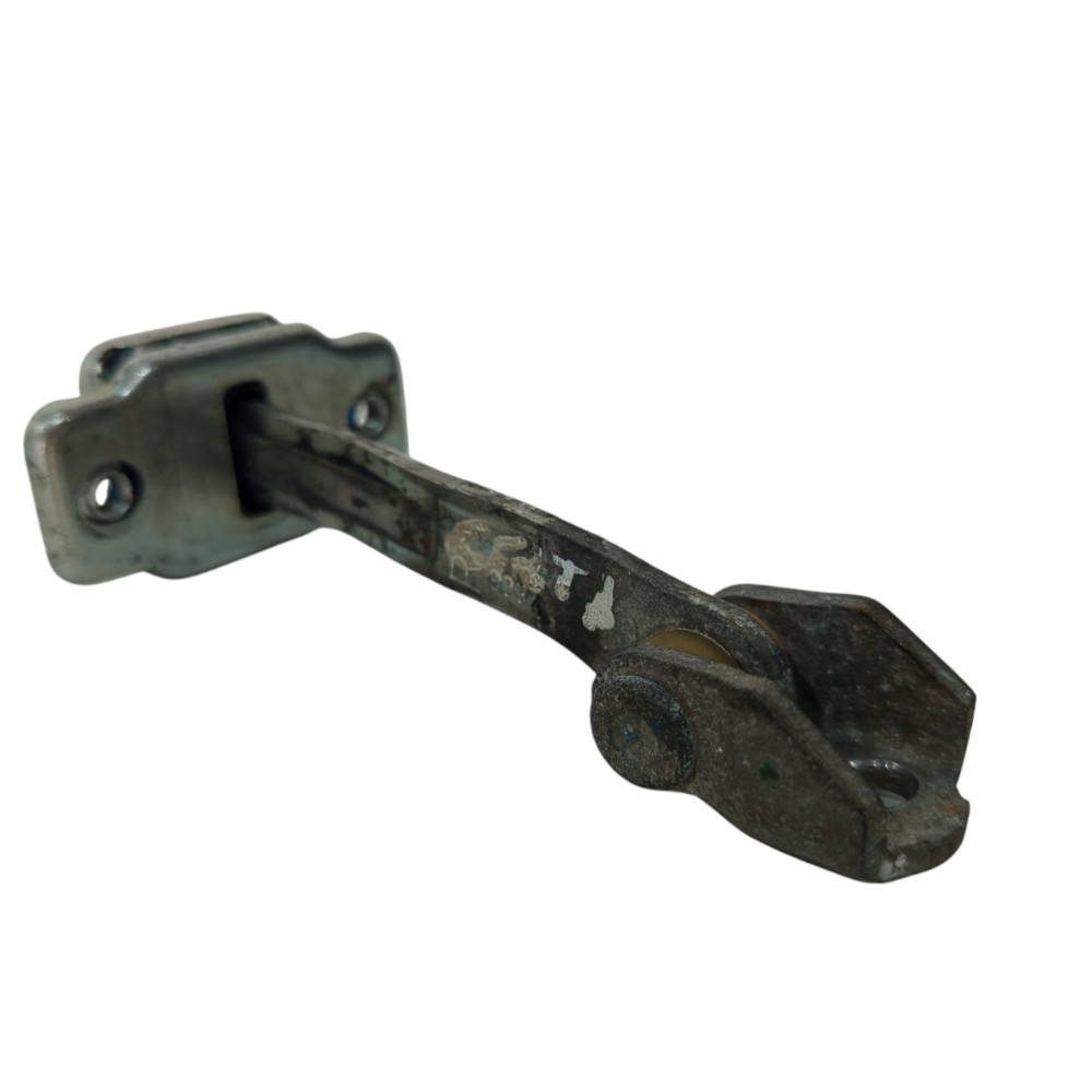 Limitador Porta Dianteira Direita Celta 2000 2001 A 2012 2