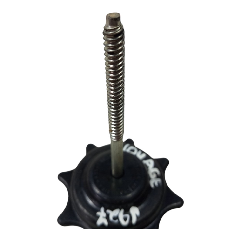 Parafuso Fixador Estepe Volkswagen Voyage 2008 2009 A 2012 2