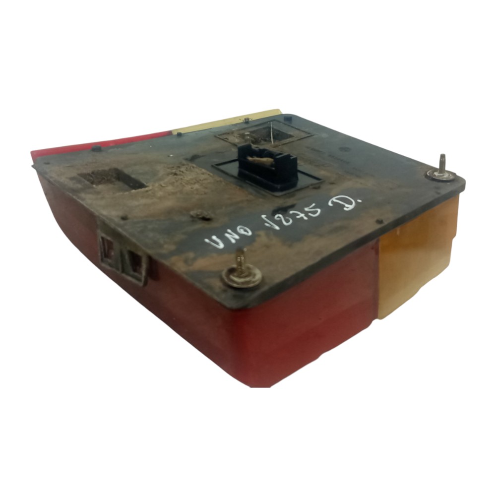 Luz Lanterna Traseira Direita Fiat Uno 1992 1993 1994 A 2000 Direito/passageiro 8