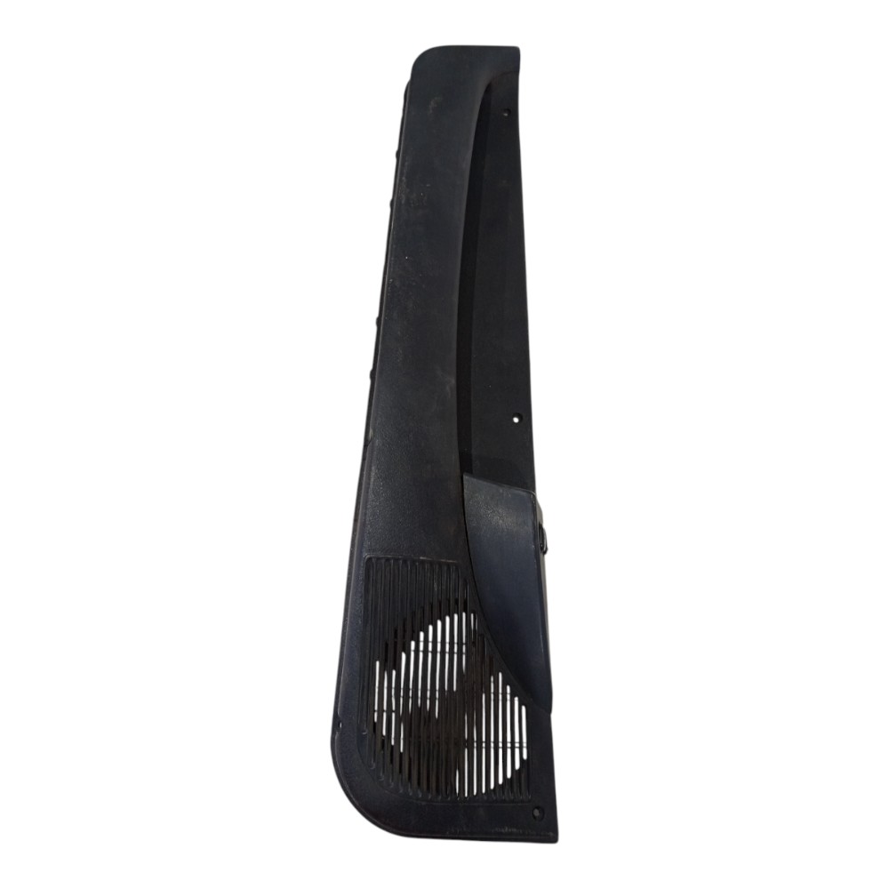 Porta Objetos Dianteira Direita Chevrolet Corsa 2003 A 2015 4