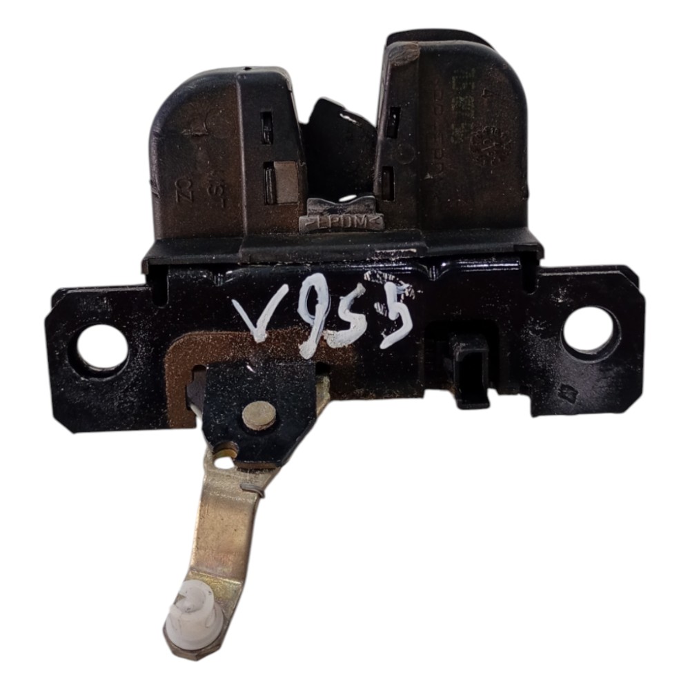 Trava Tampa Porta Malas Porsche Cayenne 2003 A 2008