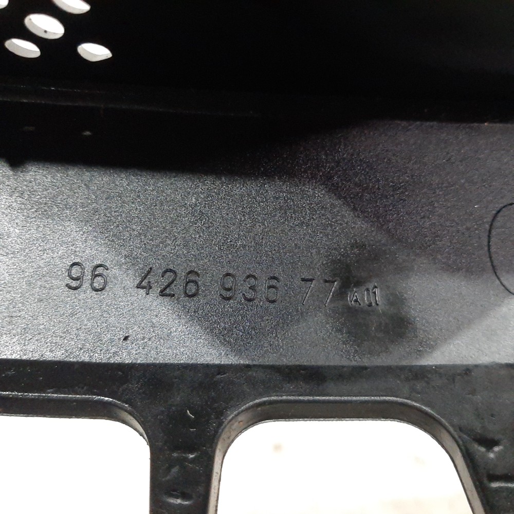 Grade Churrasqueira Citroen C3 2003 2004 A 2012 C/ Detalhe 8