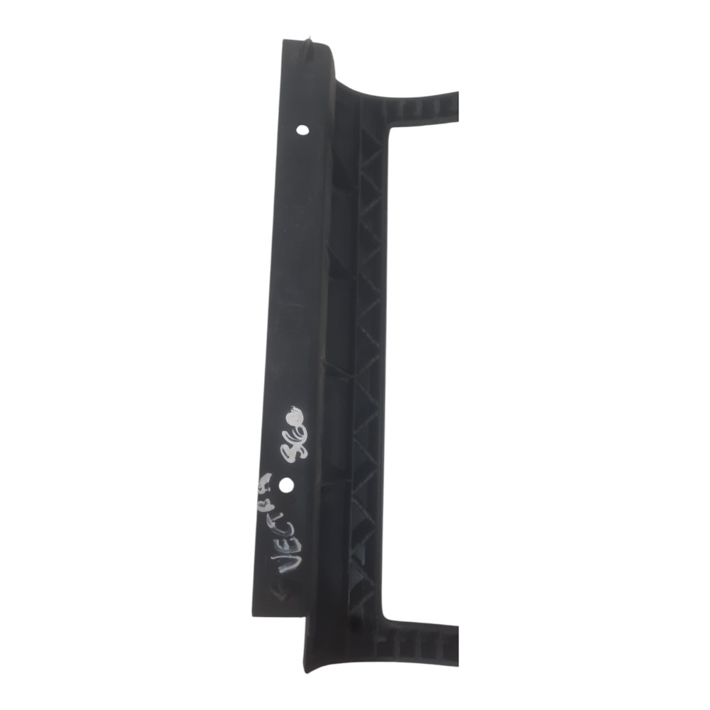 Moldura Porta Objetos Treco Gm Vectra 97 98 99 A 2004 2005 3