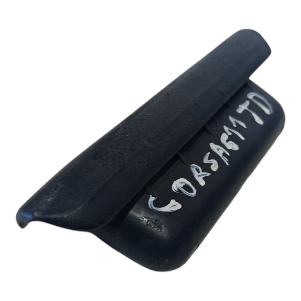 Moldura Puxador Traseira Direita Gm Corsa 1996 A 2005 3