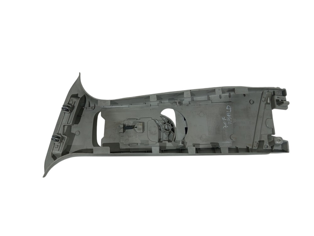 Moldura Coluna Cinto Direito Peugeot 307 2007 2008 A 2012 6