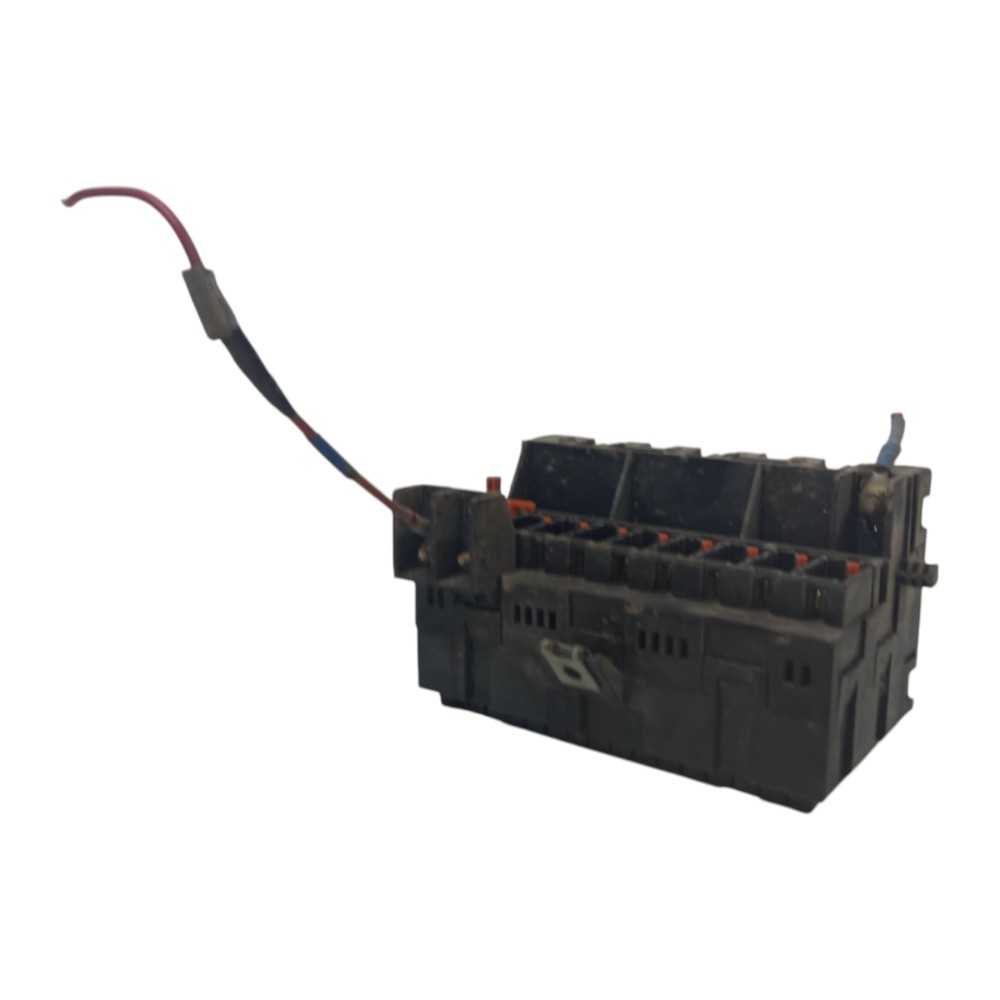 Caixa Fusivel Volkswagen Gol Saveiro 1996 1997 1998 A 2005 2