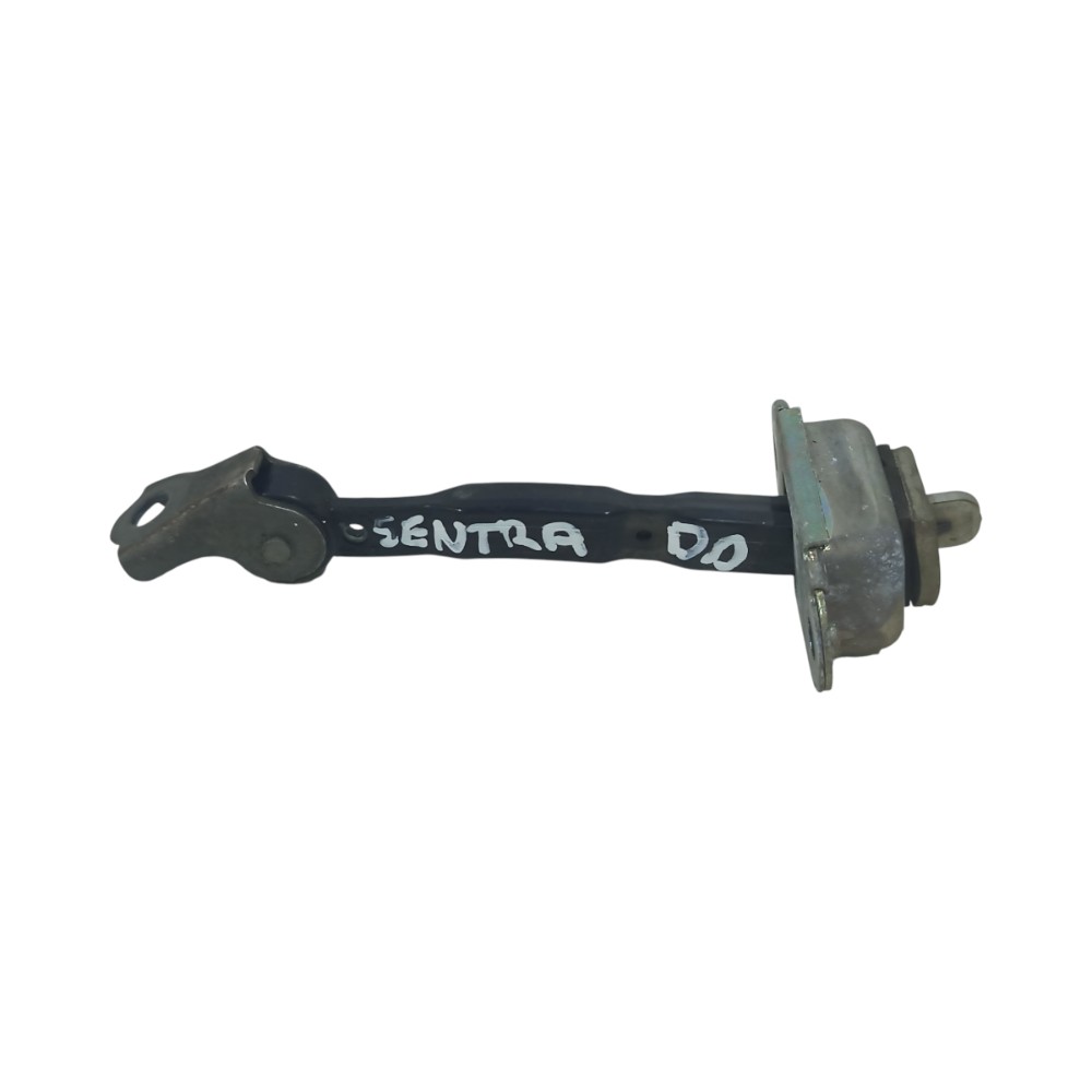Limitador Porta Diant Direita Nissan Sentra 2007 2008 A 2013 1