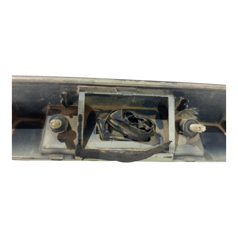 Moldura Friso Luz Placa Traseira Scenic 2001 A 2008 Detalhe 7