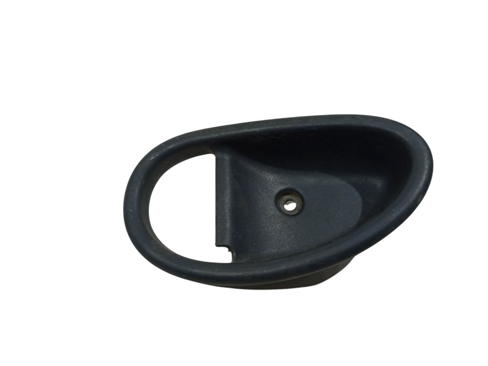 Moldura Maçaneta Interna Dian/tras Esquerda Fiat Palio 96/07 Dianteira/traseira 3