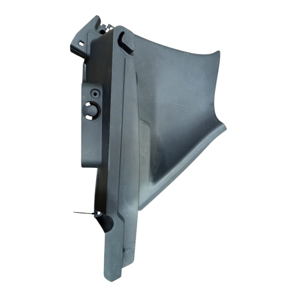 Moldura Suporte Porta Mala Lado Direito Renault Sandero 2013