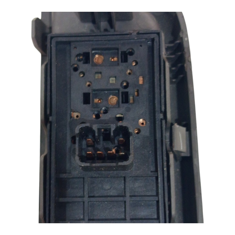 Botão Vidro Elétrico Diant Direito Gm Cobalt 2011 A 2016 3