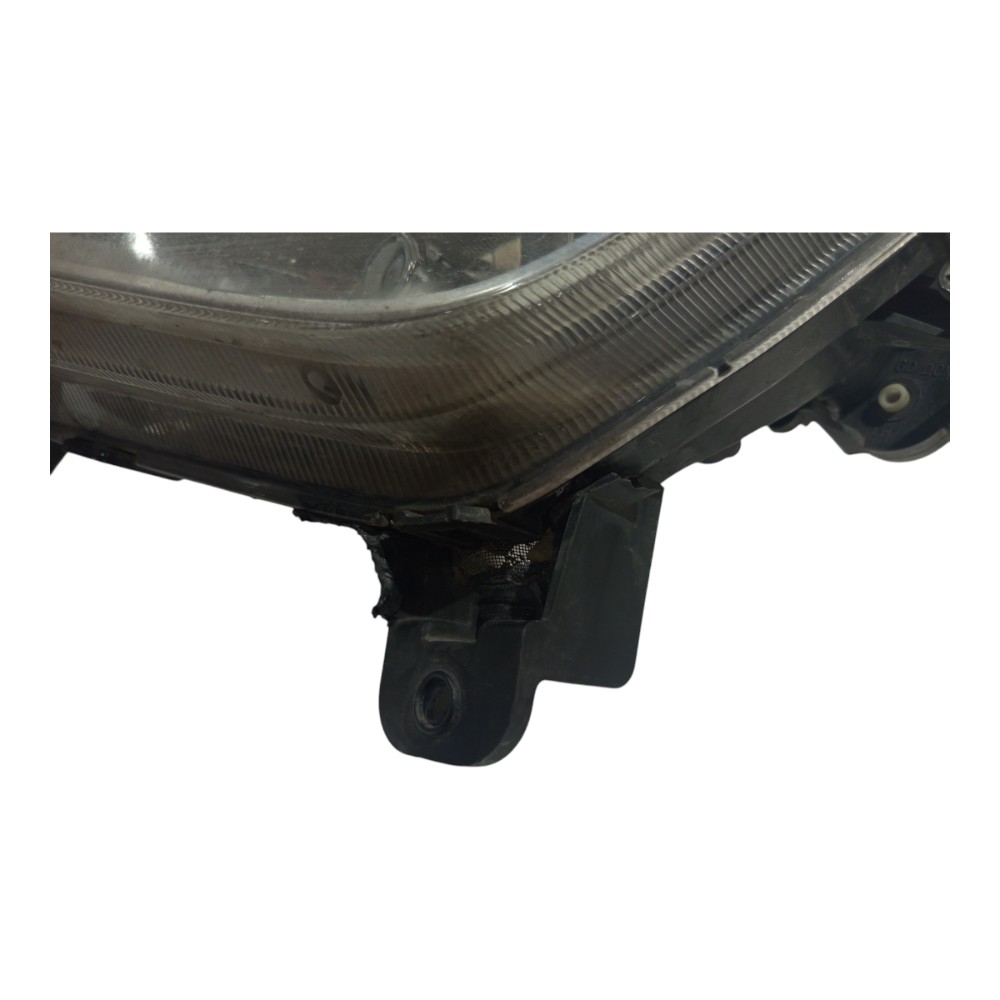 Farol Milha Esquerdo Hyundai I30 2013  A 2017 Com Avaria