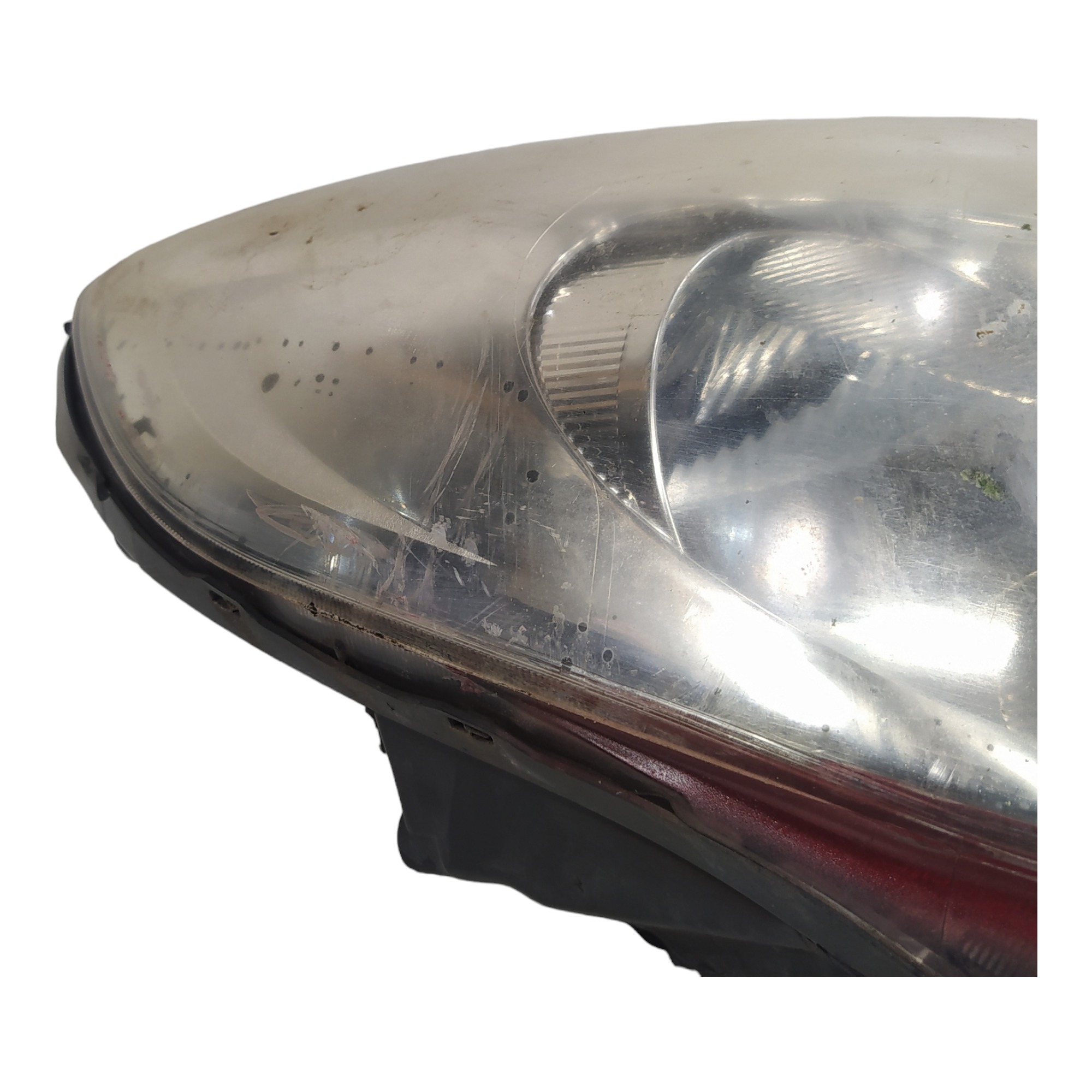 Farol Dianteiro Direito Nissan Versa 2011 A 2014 C/ Avaria 9