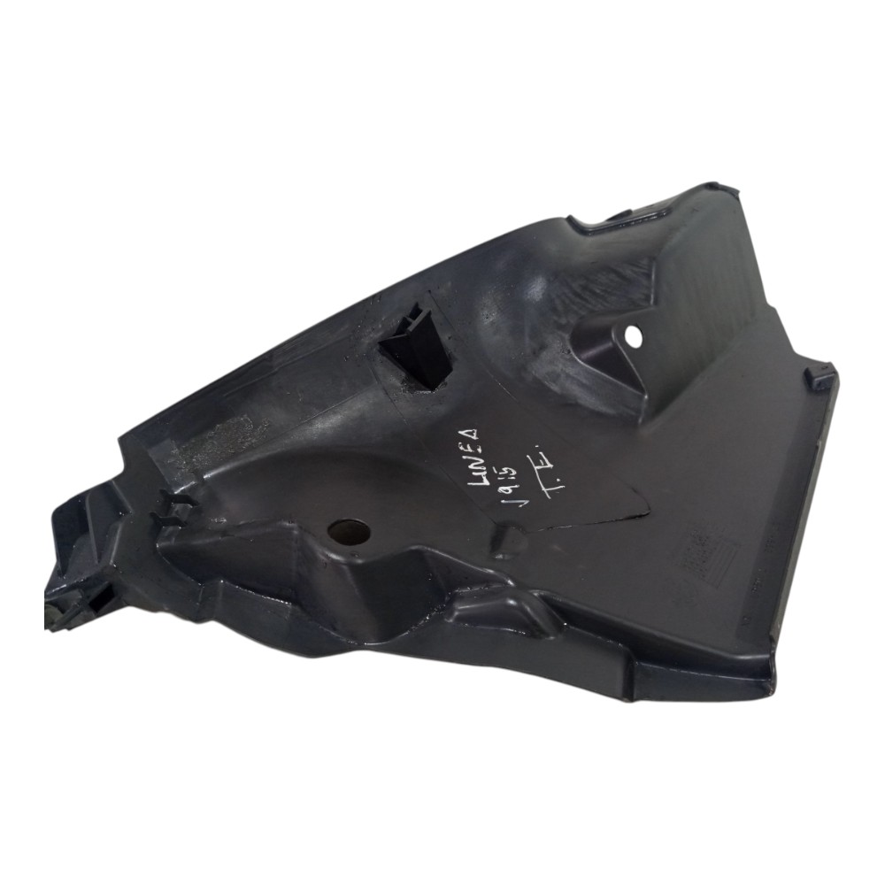 Moldura Coluna Inferior Traseiro Le Fiat Linea 2009 A 2014 Preto 7