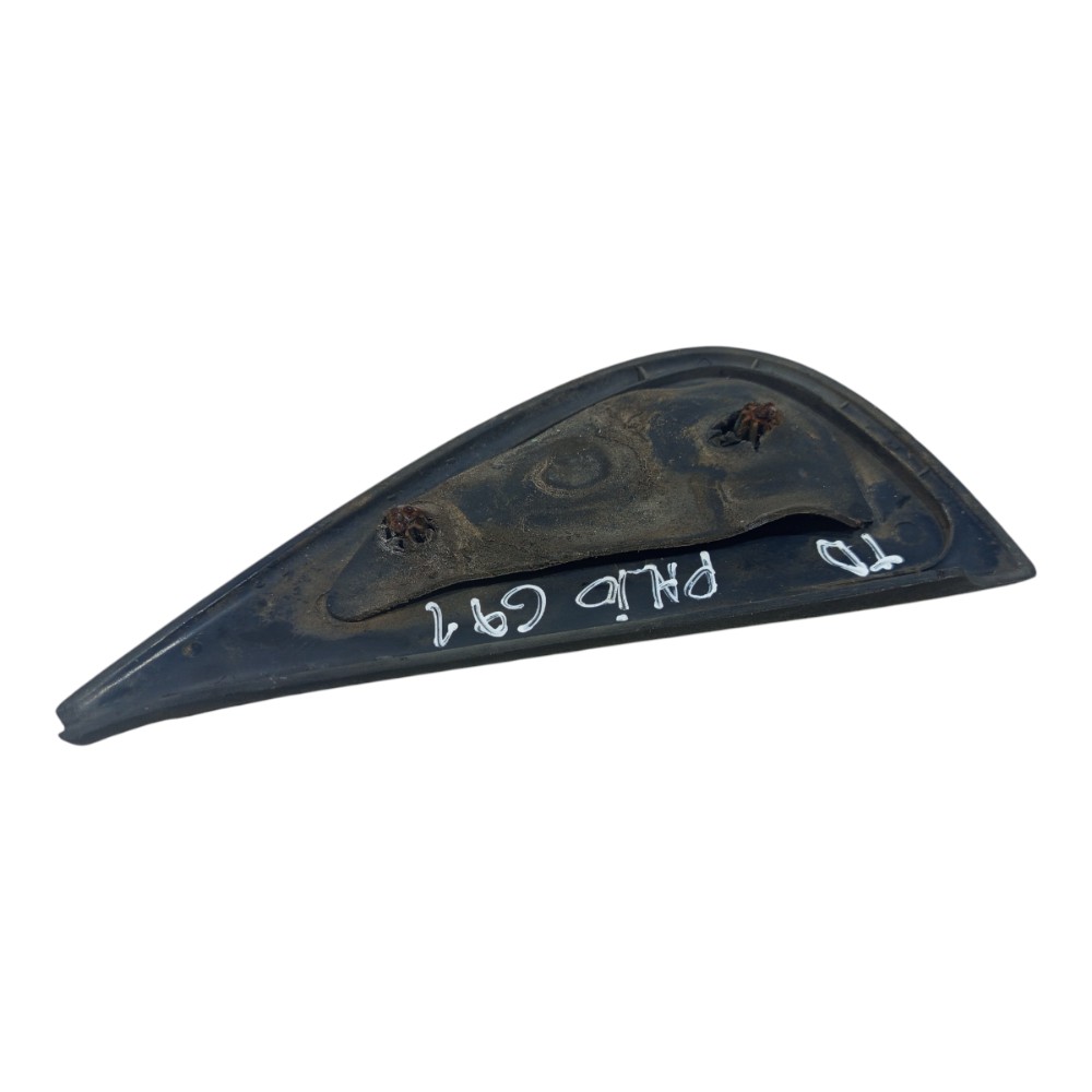 Moldura Externa Traseira Direita Fiat Palio 1996 A 2000 6