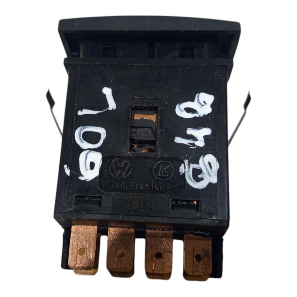 Botão Pisca Alerta Interruptor Saveir Gol Parati 2000 A 2005 Preto 3
