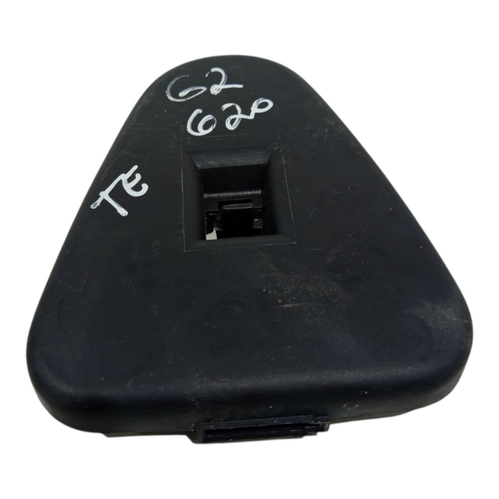 Soquete Lanterna Traseira Esquerda Volkswagen Gol G2 94 A 05