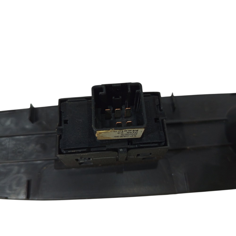 Moldura Botão Vidro Diant Direito Ford Fusion 2006 A 2012 4