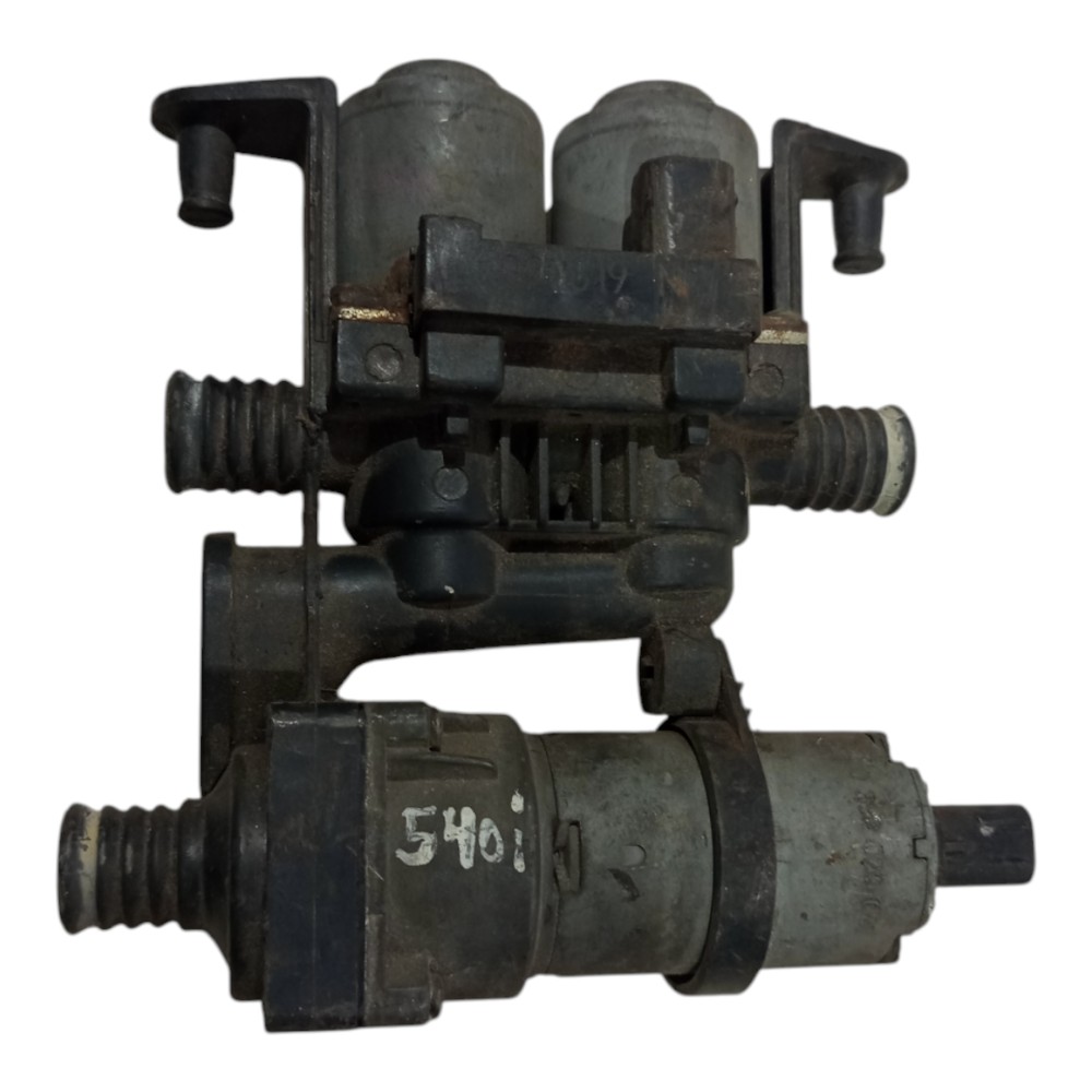Válvula Bomba Agua Bmw 540i 4.4 8v 1997 1998 1999 A 2002 Preto 2