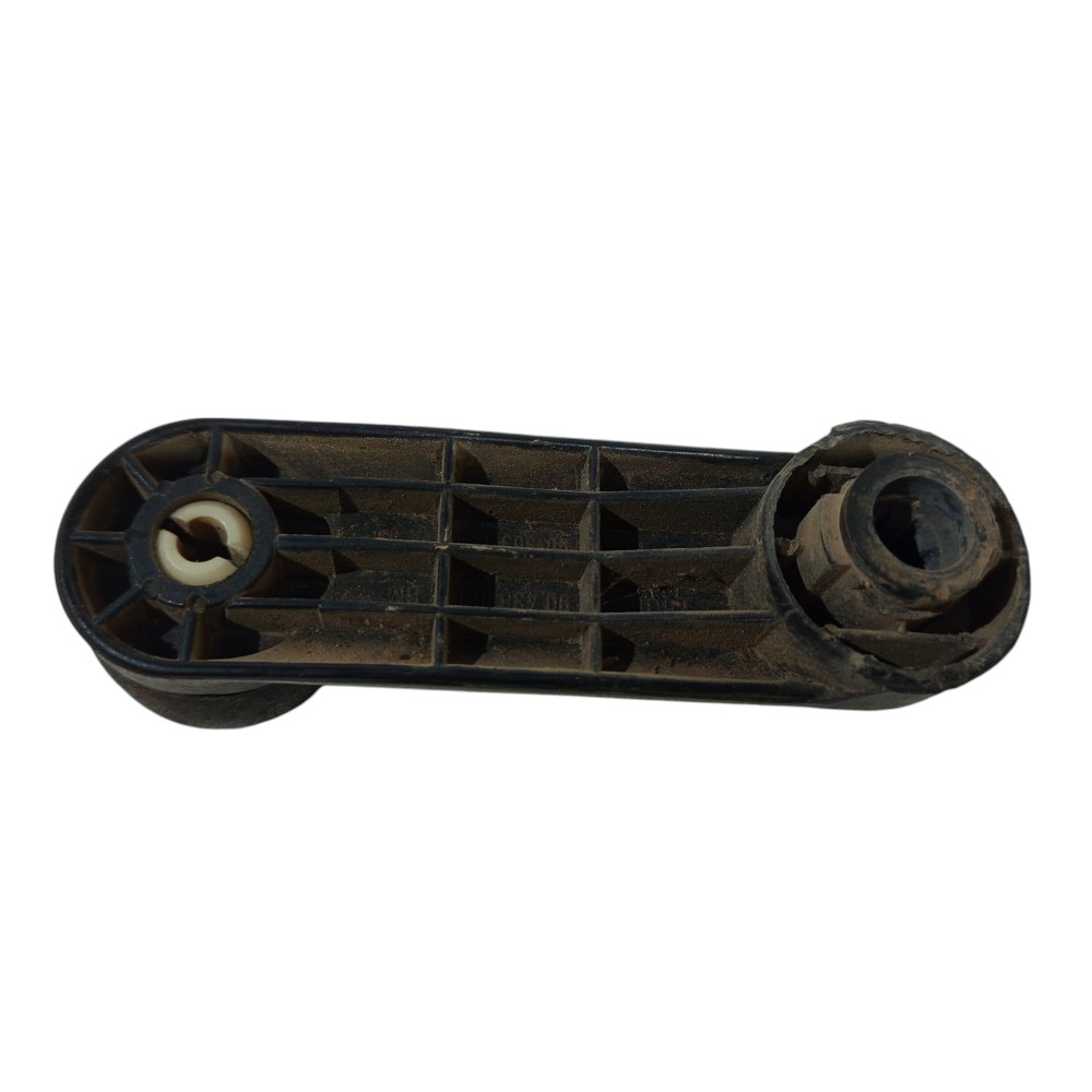 Manivela Vidro Traseiro Direito Gm Corsa 1994 A 1998 Preto 3