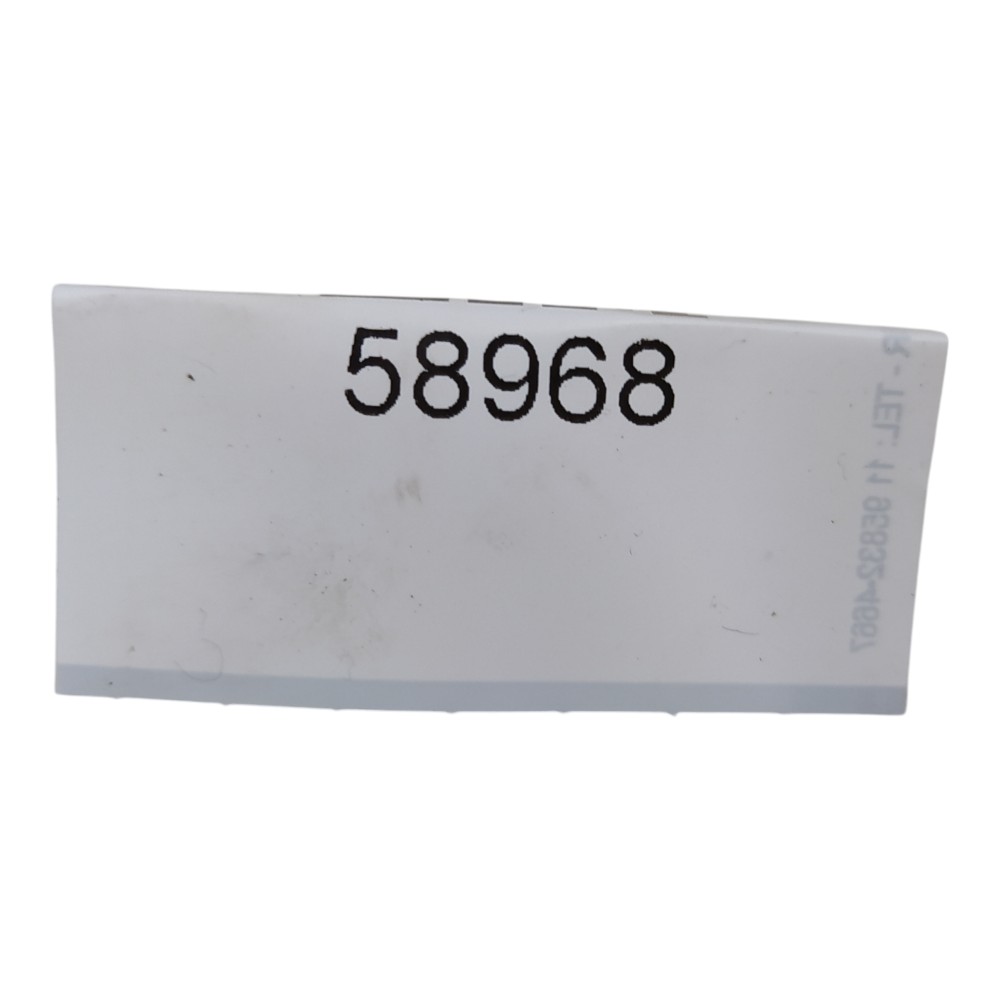 Suporte Guia Parachoque Traseiro Esquerd Vw Golf Mk4 99 A 06 6