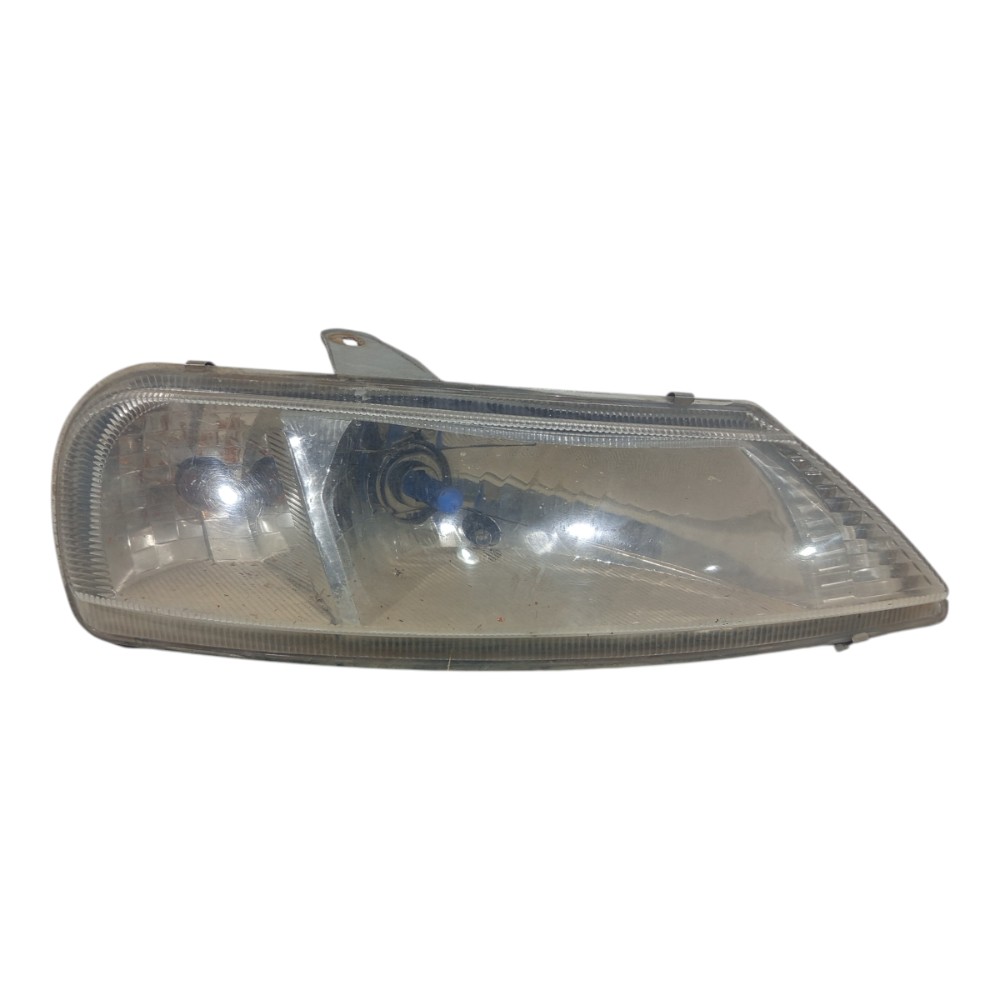 Farol Dianteiro Lado Direito Gm/chevrolet Celta Vhc Ano 2004 Direito/passageiro 1