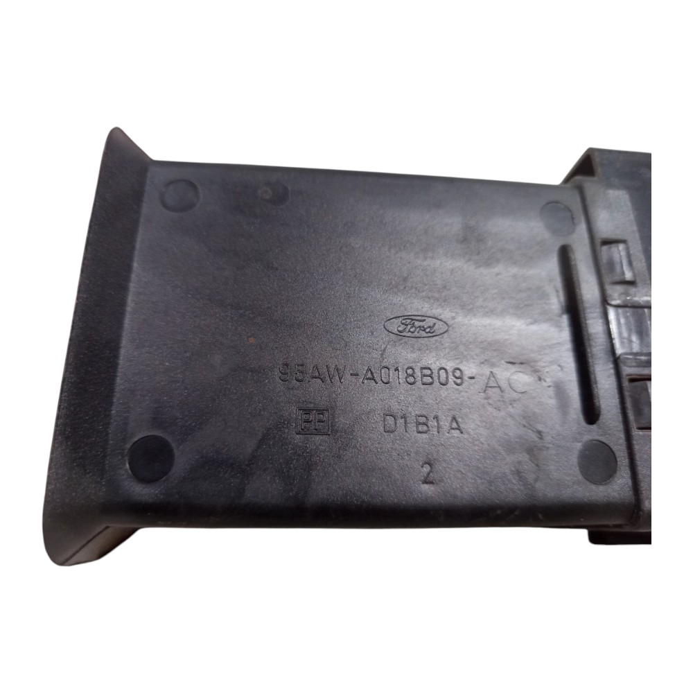 Difusor Ar Esquerdo Ford Escort 1997 1998 1999 2000 A 2003 7