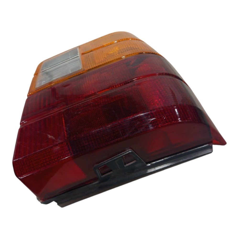 Lanterna Traseira Fiat Uno 1984 1985 1986 1987 A 1997 Direito/passageiro 3
