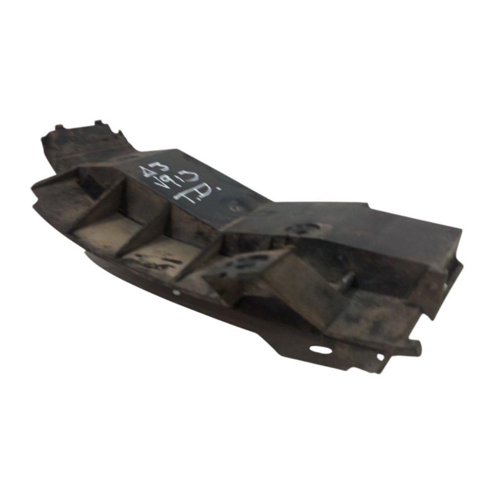 Suporte Traseiro Direito Parachoque Audi A3 1999 2000 A 2006 4