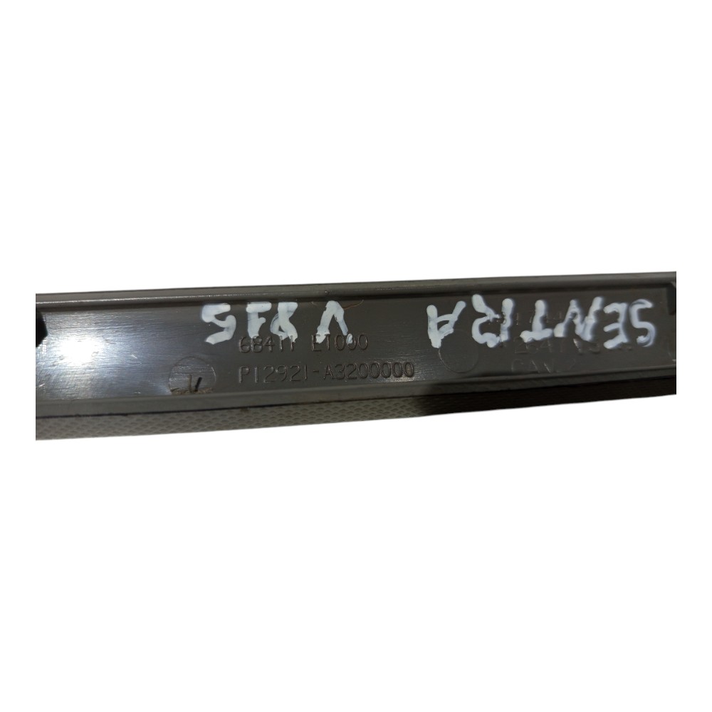 Moldura Aplique Friso Nissan Sentra 2007 2008 2009 10 A 2013 Prata 8