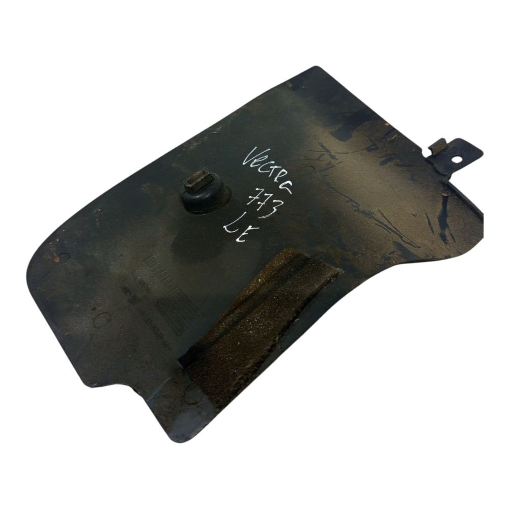 Moldura Console Central Esquerdo Gm Vectra 1997 98 99 A 2005 7