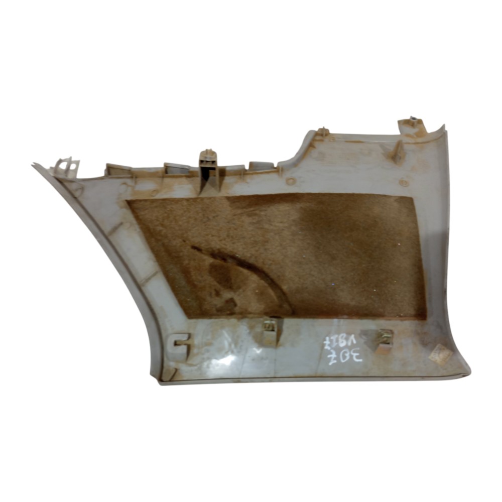 Acabamento Esquerda Tampa Traseira Peugeot 307 2001 A 2008 4