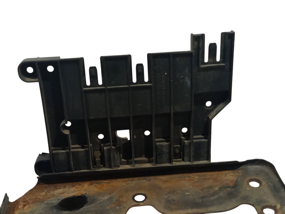 Suporte Caixa Bateria Gm Vectra 1993 1994 1995 1996 1997 3