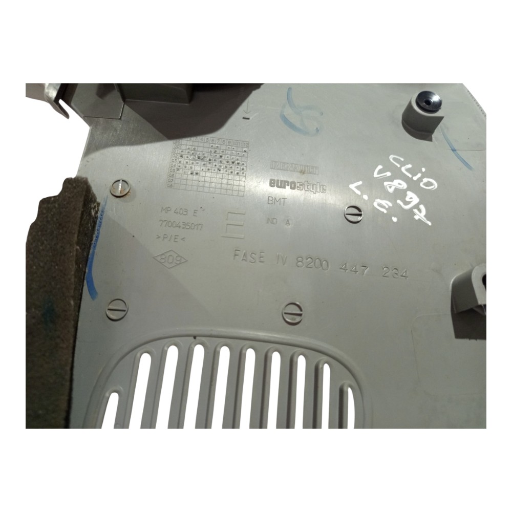Moldura Acabamento Porta Malas Esq Renault Clio 2004 A 2010 Cinza 5