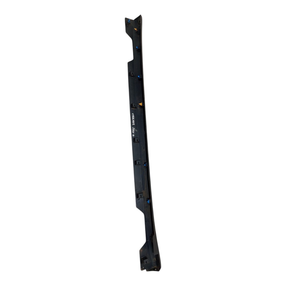 Moldura Soleira Esquerda Tracker 2021 A 2025 5