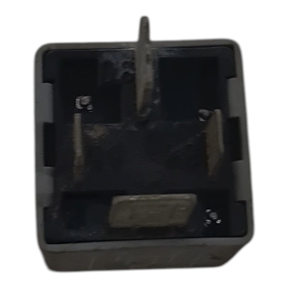 Relê Ar Condicionado Audi A3 Vw Golf Santana 1984 A 2006 12 4