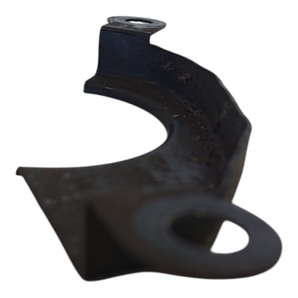 Suporte Protetor Semi Eixo Chevrolet Tracker  2020 A 2024 3