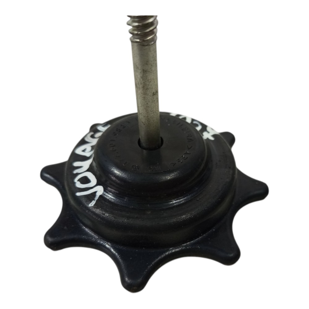 Parafuso Fixador Estepe Volkswagen Voyage 2008 2009 A 2012 4