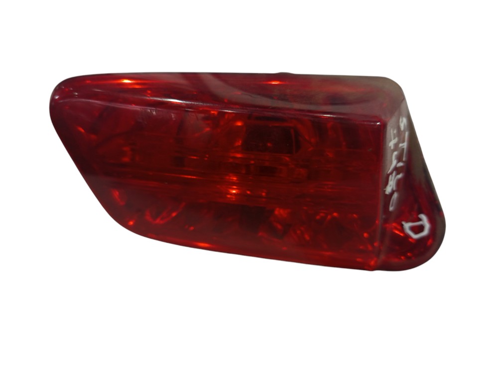 Lanterna Tampa Traseira Fiat Stilo Direita 2003 2011 Avarias Direito/passageiro 1