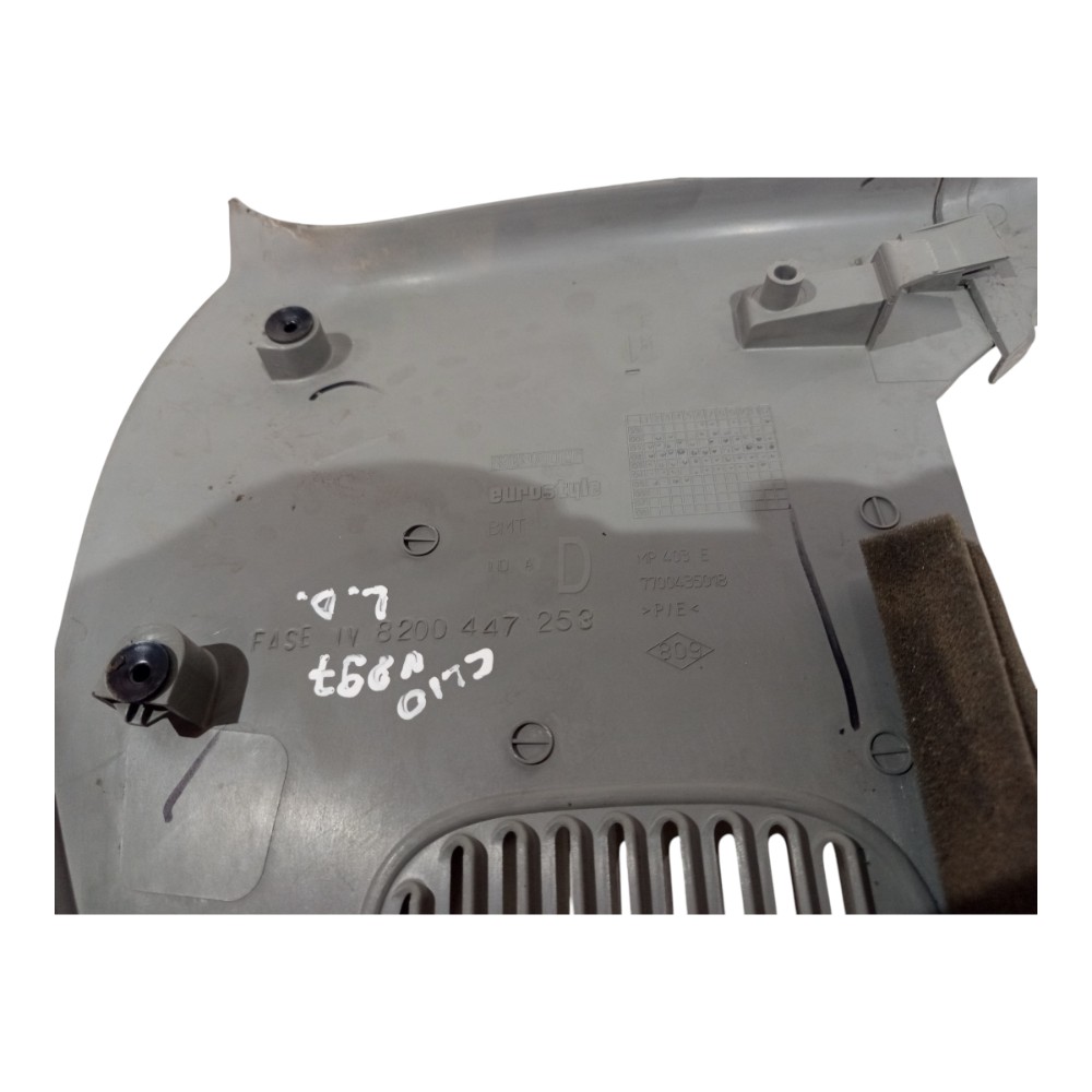 Moldura Acabamento Dir Porta Malas Renault Clio 2004 A 2010 Cinza 2