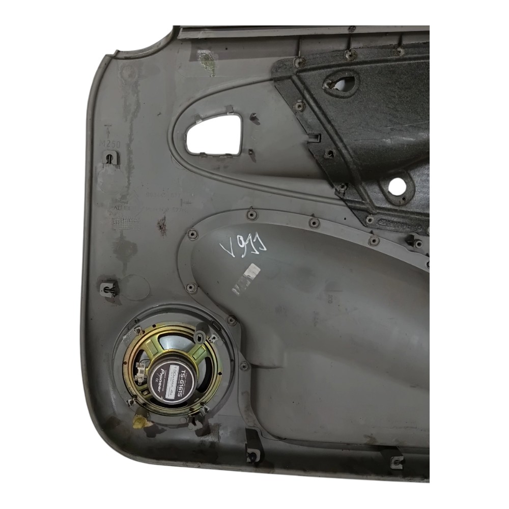 Forro porta Dianteira Esq xsara Picasso 2002/2007 detalhe 2