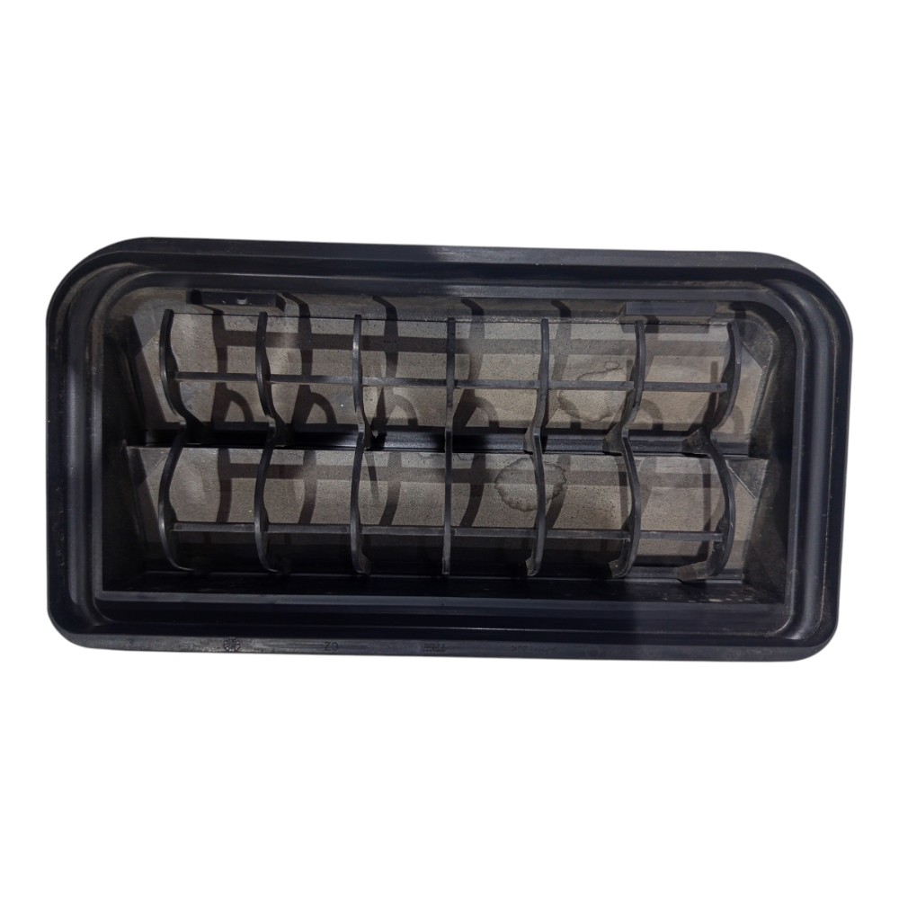 Grade Difusor Saída Ar Traseira Volkswagen Jetta 2005 A 2010 2