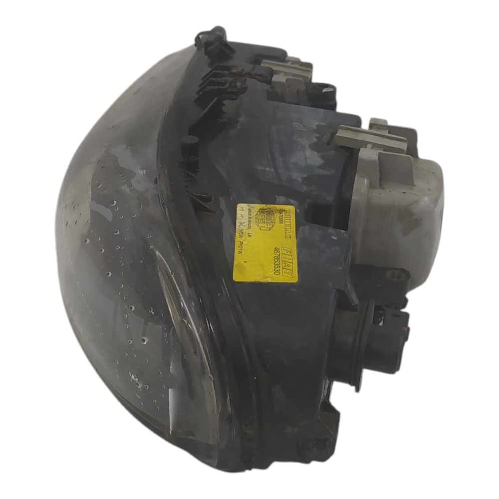 Farol Dianteiro Esquerdo C/avaria Fiat Brava 1998  2003 A 03 3