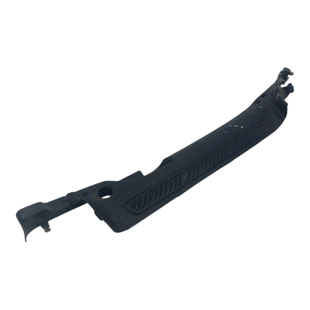 Moldura Traseira Esquerda Porta Malas Peugeot 307 02 A 2011 1